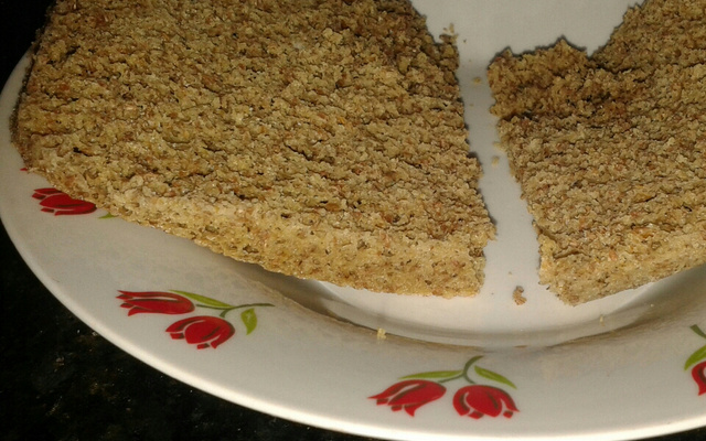 Pão rápido de micro-ondas e de aveia