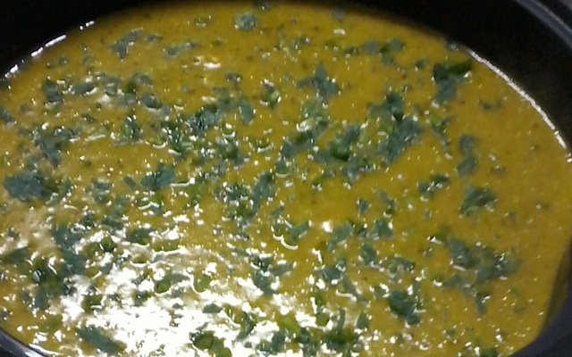 Creme de abóbora com grão-de-bico e gengibre