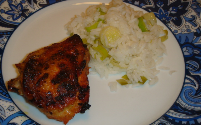 Sobrecoxa assada com mostarda e mel