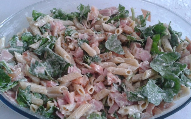 Salada de macarrão parafuso/penne