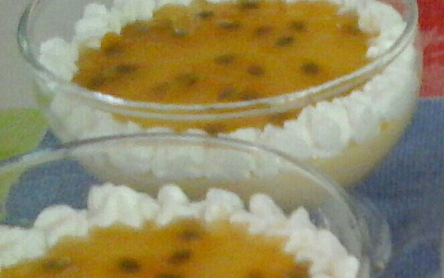 Mousse de maracujá cremoso