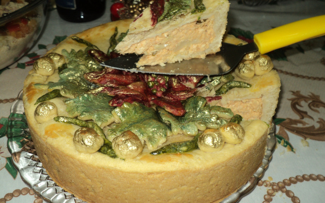 Empadão de frango cremoso