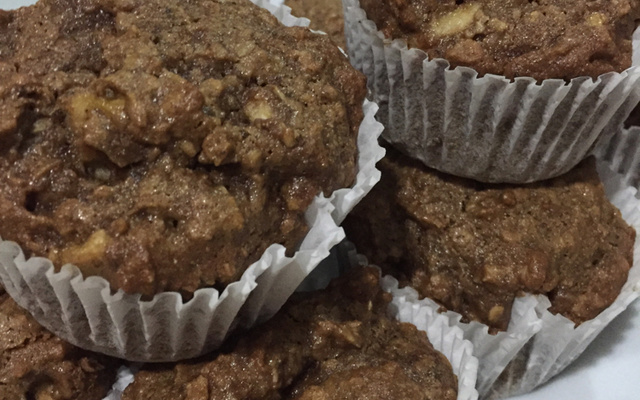 Muffins de aveia, canela e maçã