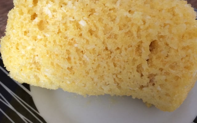 Bolo de fubá na caneca