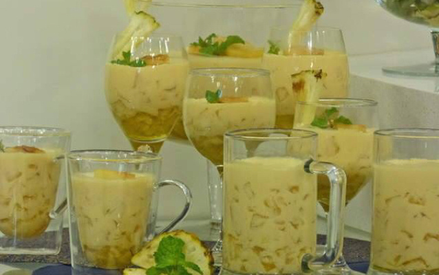 Gelado de abacaxi na pressão