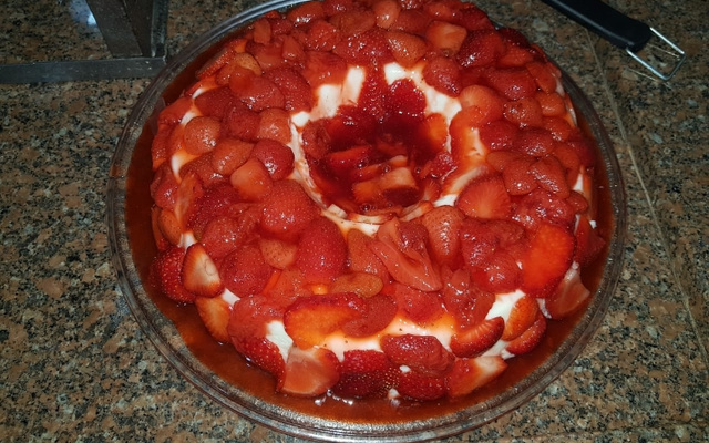 Manjar de coco com morangos