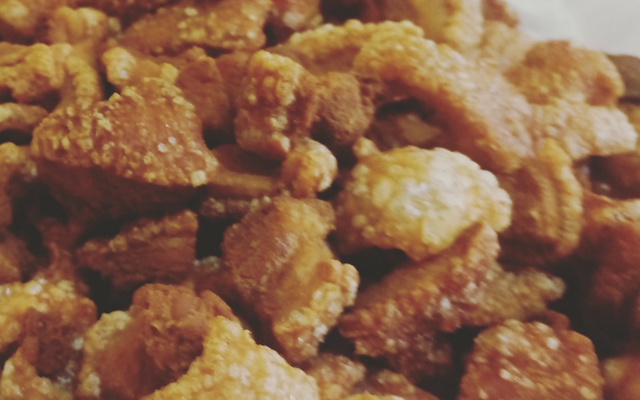 Torresmo na panela de pressão do Wander