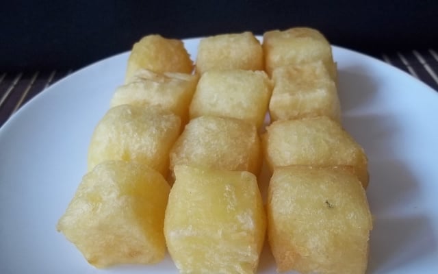 Mandioca frita cremosa
