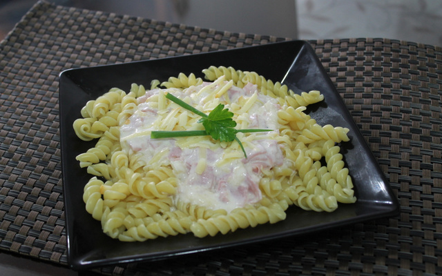 Macarrão à romanesca da Vivi