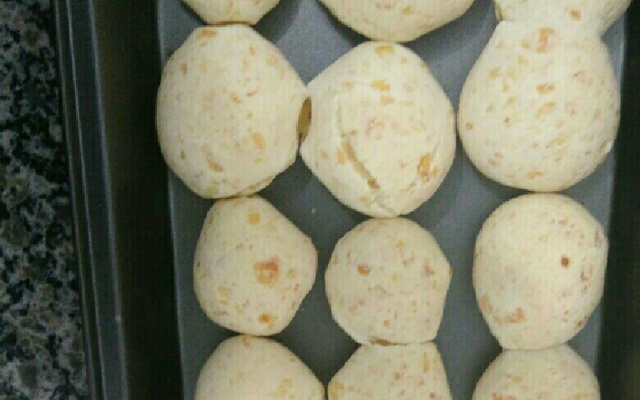 Pão de queijo simples e saboroso