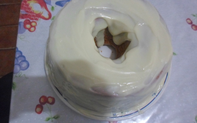 Bolo com gelatina de limão