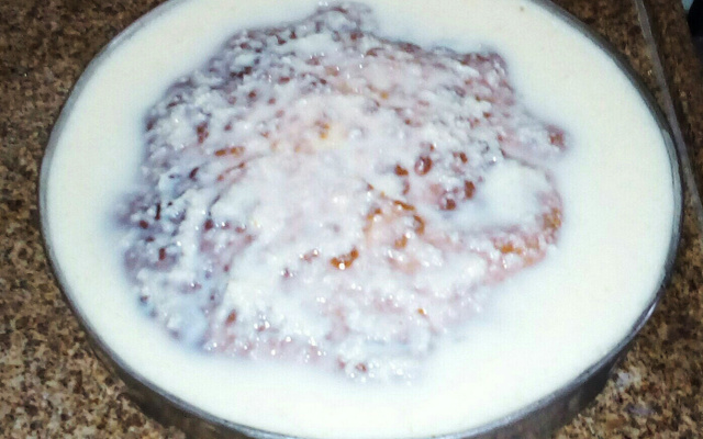 Bolo encharcado de coco