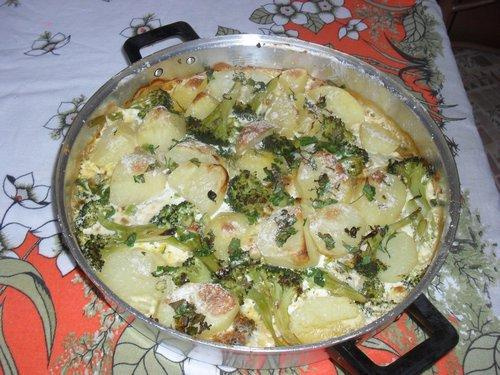 Filé de peixe com brócolis e batata