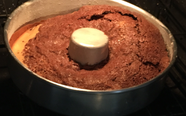 Bolo mesclado de liquidificador