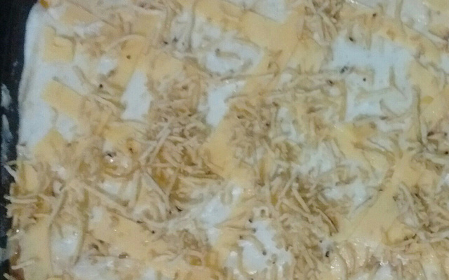 Escondidinho de requeijão com carne moída