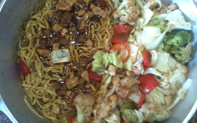 Yakisoba original (tipo fast food)