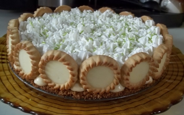 Torta mousse de limão