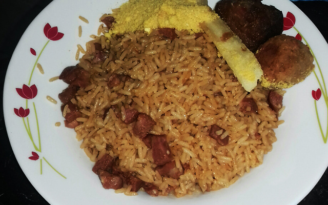 Arroz com calabresa