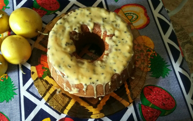 Bolo de maracujá de liquidificador