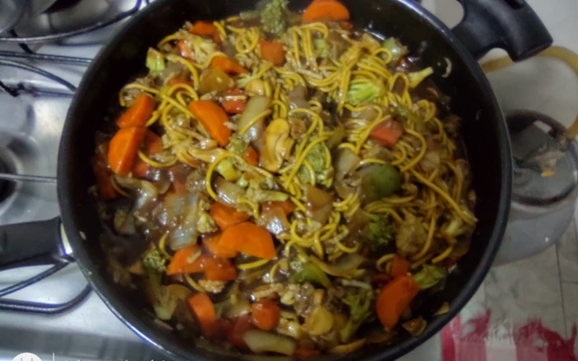 YAKISSOBA BY CRISTIANO GRILLO