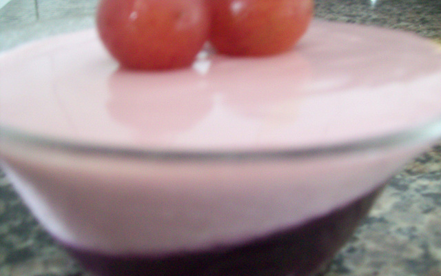 Gelatina com creme rosado