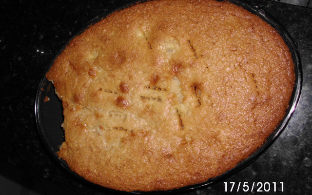 Bolo de aveia com banana e coco