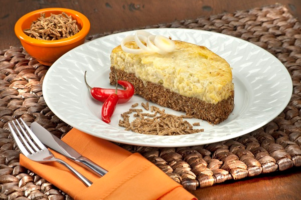 Quiche de alho-poró com queijo branco