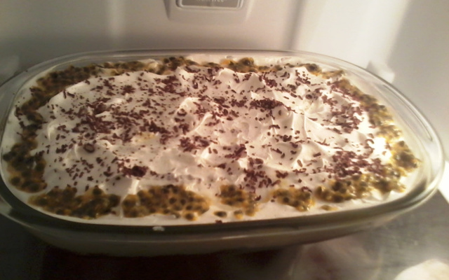 Pavê de chocolate e maracujá