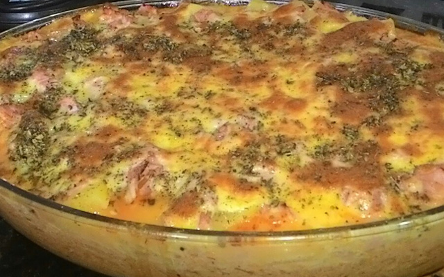 Batata de forno com frango rápida