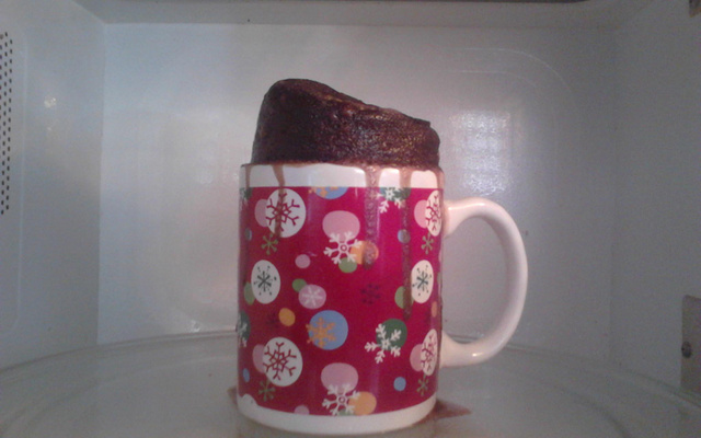 Bolo de caneca de micro-ondas