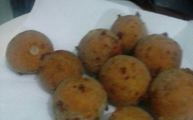 Bolinhas de queijo sem recheio do Allan