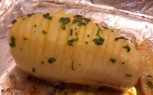 Batatas hasselback