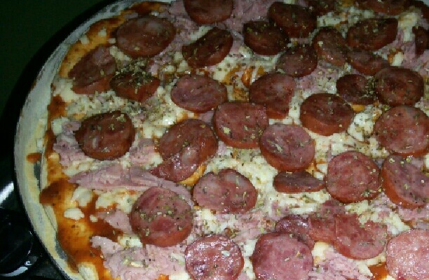 Massa de pizza caseira muito facil