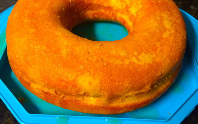 Bolo de laranja com casca fácil