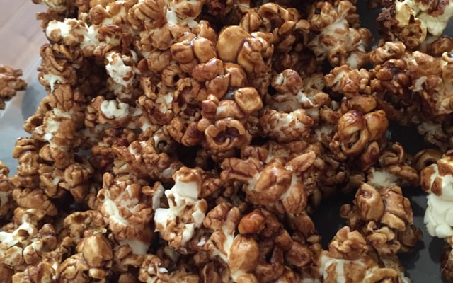 Pipoca doce, cacau e canela