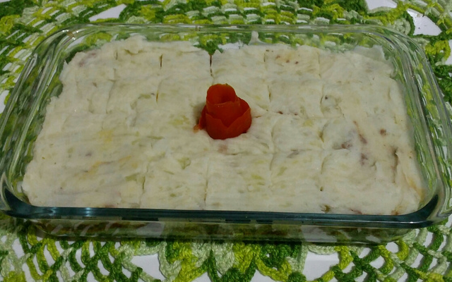 Purê de Inhame com batata e carne moída