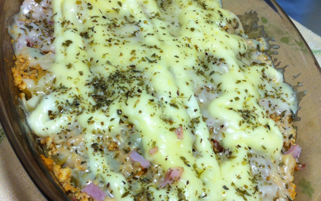 Batata de forno com frango rápida