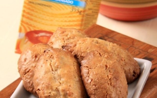 Cocadas de forno com amendoim