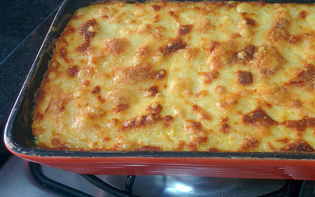 Frango desfiado ao creme de milho