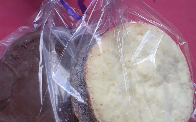 Alfajor de amido de milho (Maisena)