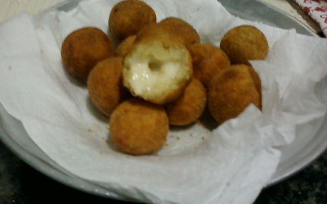 Bolinhas de Queijo