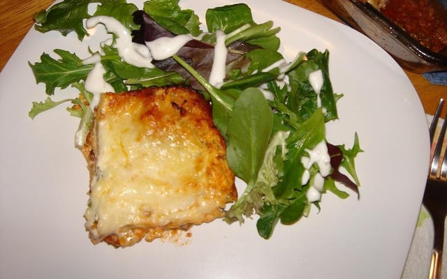 Lasanha à bolonhesa com creme de ricota