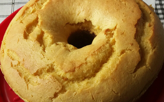 Bolo de fubá de liquidificador super fofo