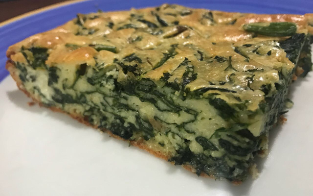 Torta de espinafre de liquidificador