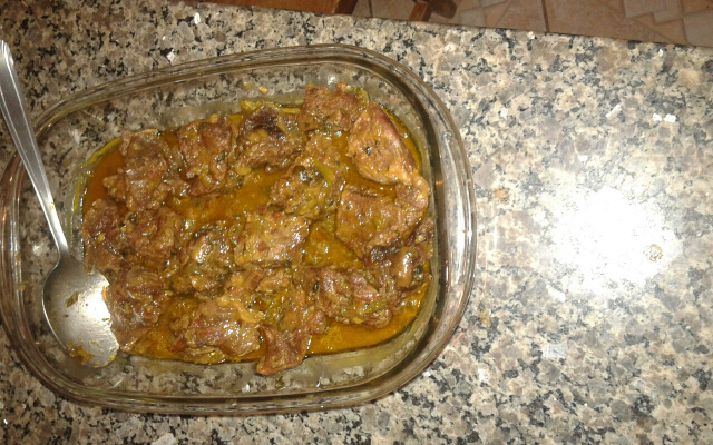 Carne de panela de pressão simples e prática