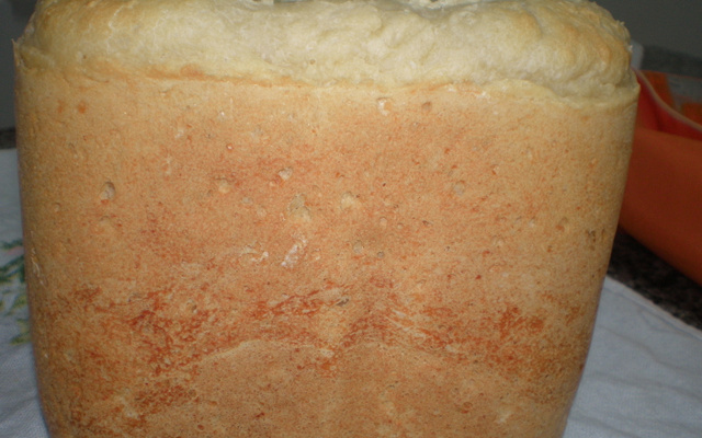 Pão de arroz molhadinho na máquina de fazer pão