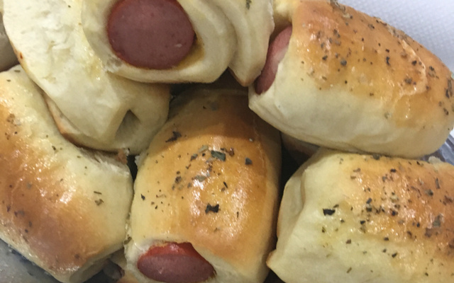 Pão de leite com salsicha