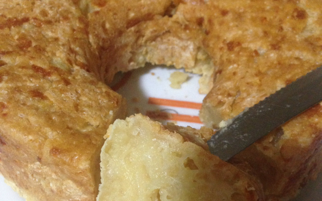 Bolo de queijo rápido e delicioso