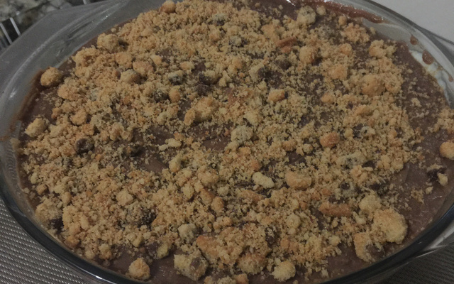 Ovo de páscoa na travessa