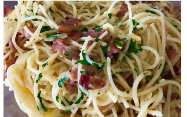 Massa a carbonara (a verdadeira)